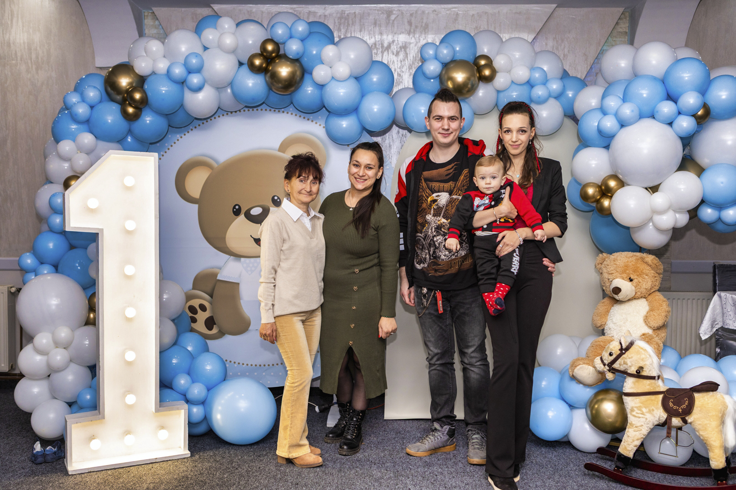 Rudolf's 1st birthday — photograph 10